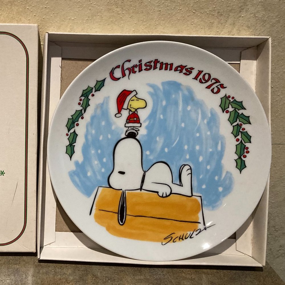 PEANUTS SNOOPY & WOODSTOCK 1975 Limited Edition Christmas Plate